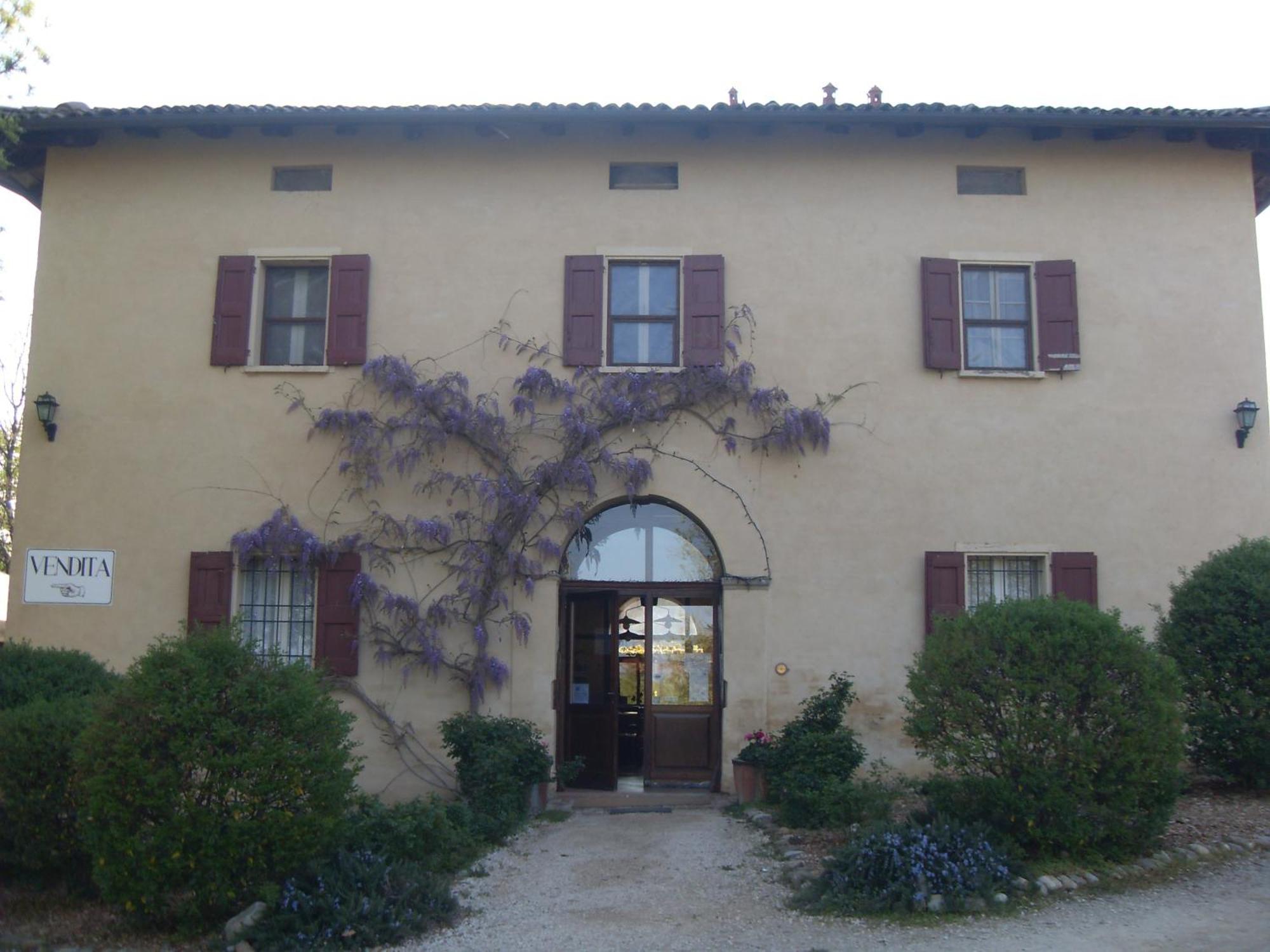 Agriturismo Montevecchio Isolani Monte San Pietro Екстер'єр фото